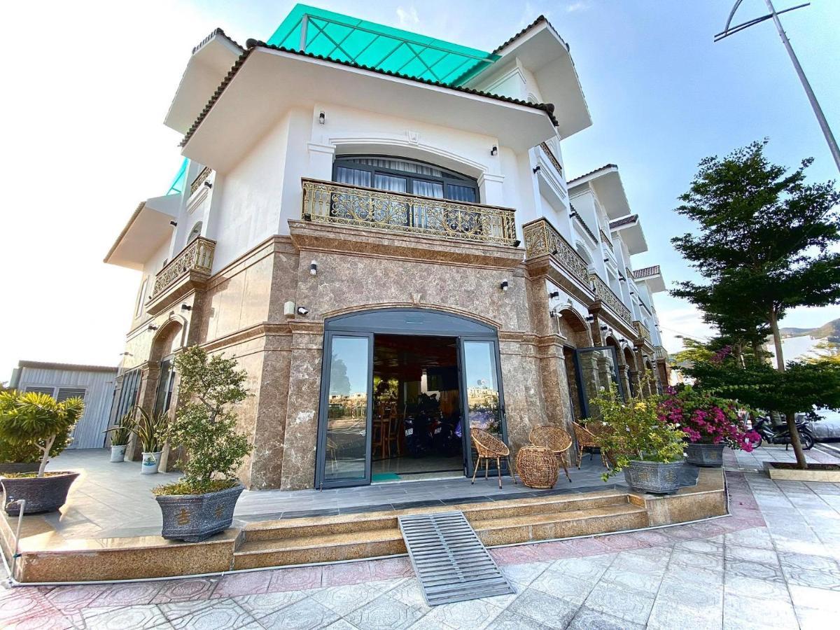 Công Thành Long Beach Cam Lam Extérieur photo